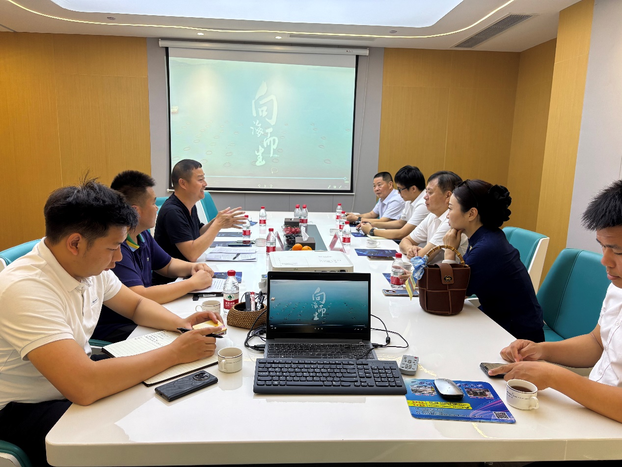 張長(zhǎng)豐副市長(zhǎng)到晨海水產(chǎn)調(diào)研，助企紓困共繪漁業(yè)科技新藍(lán)圖
